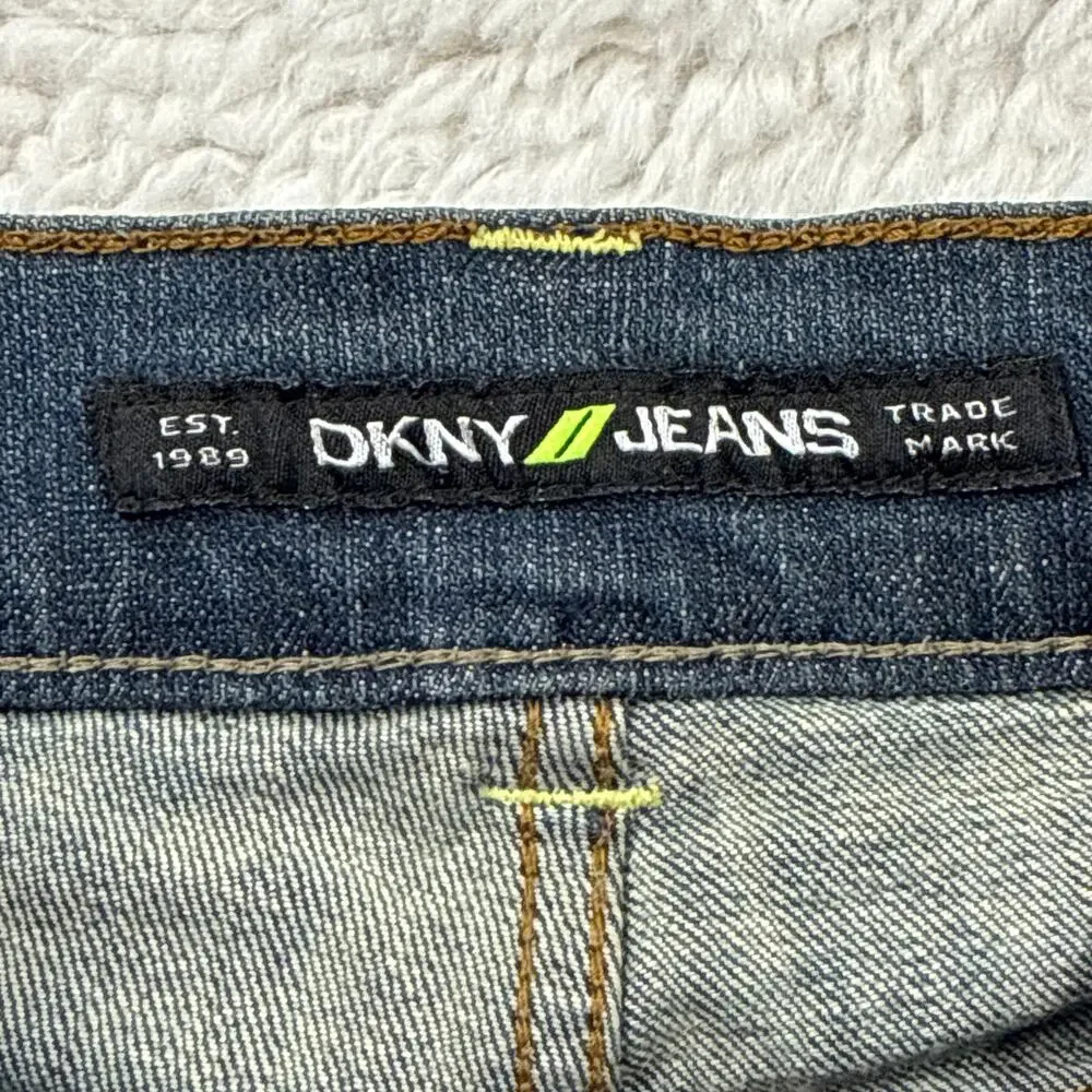 DKNY So Low Lita Jeans Womens 6 Bootcut Floral Embellished Distressed Denim Boho